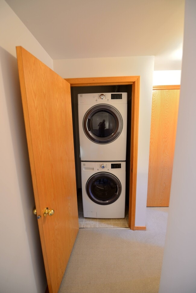 Building Photo - 14538-14512 12th Ave NE