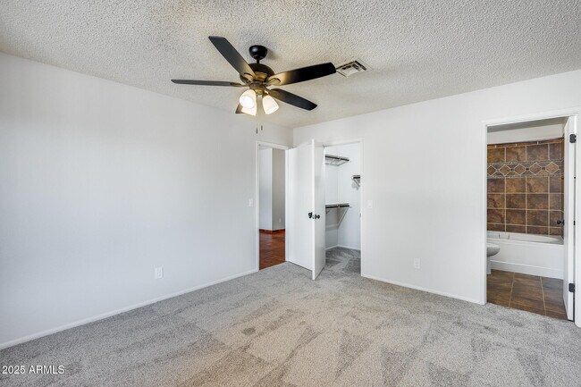 Building Photo - 12512 N 85th Ln