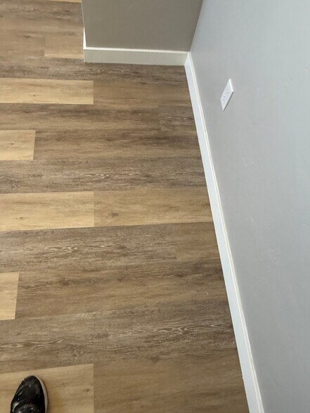 Building Photo - 474 Delaware St