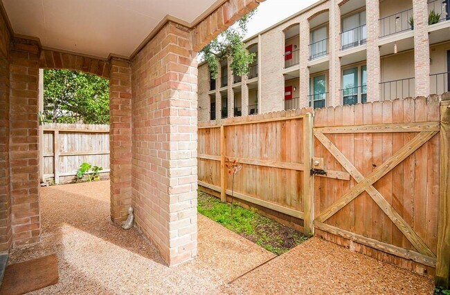 Building Photo - 4637 Wild Indigo St