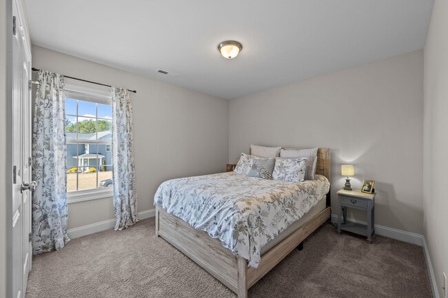 Building Photo - 878 Stormy Gale Ln