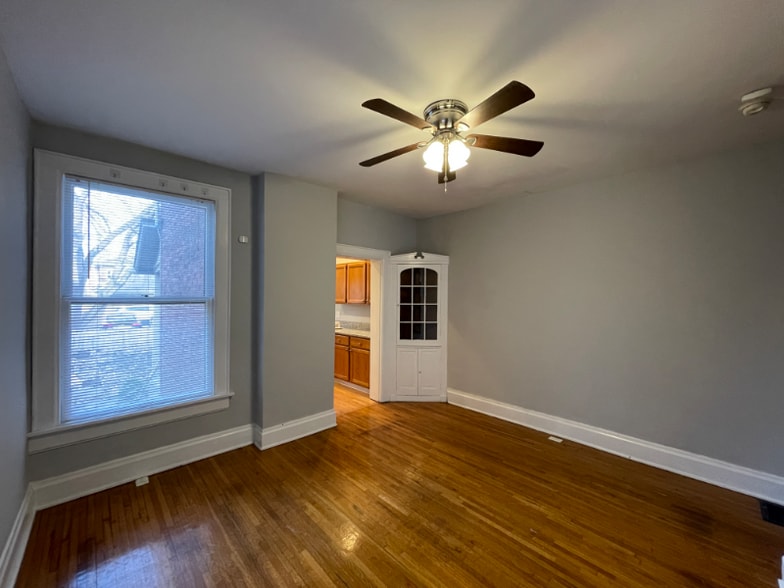 Building Photo - 80 W Greenwood Ave