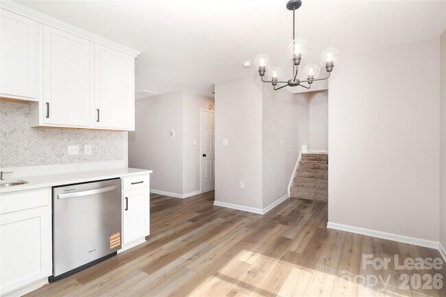 Building Photo - 6227 Stonefort Ct