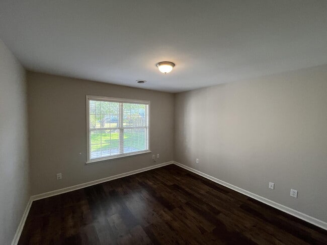 Building Photo - Calabash Comfort