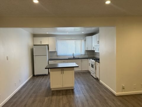 Building Photo - 6060 La Prada St