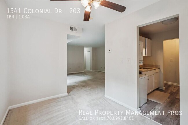 Building Photo - 1541 Colonial Dr