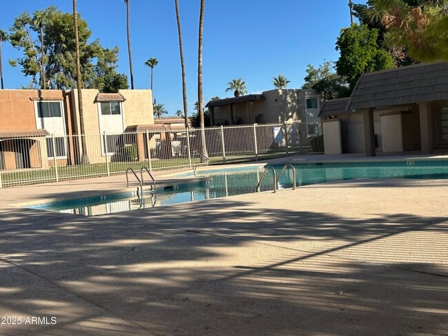 Building Photo - 7126 N 19th Ave