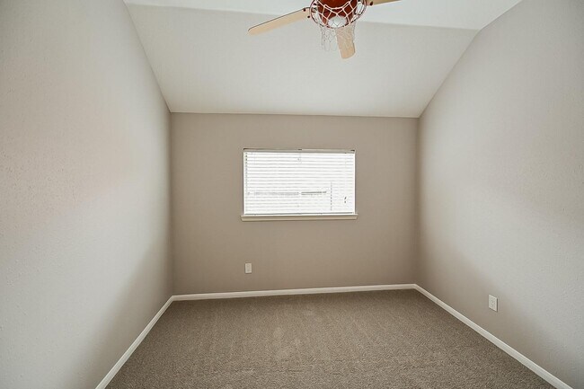 Building Photo - 11119 Fairway Dr