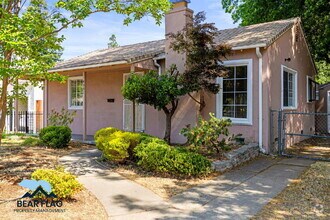 Building Photo - For Rent $2,280 - 2 bed, 1 bath