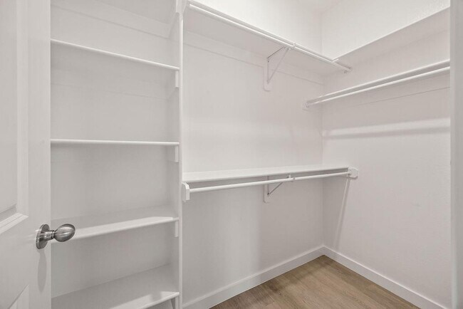 Building Photo - 2602 SW Convent St