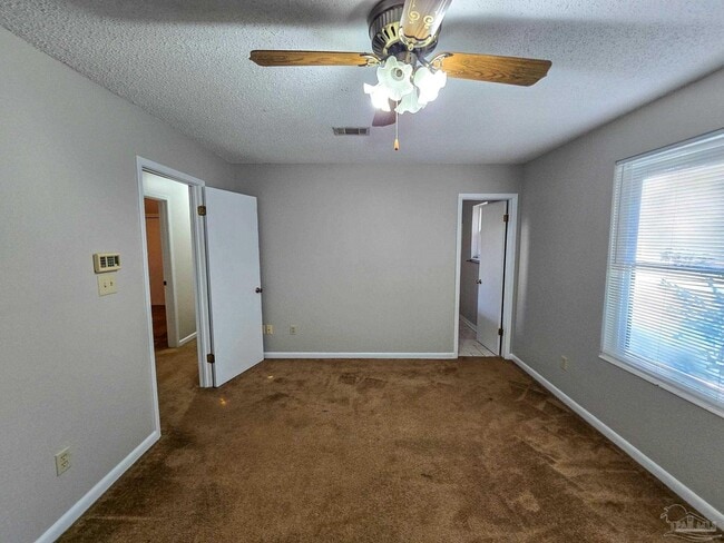 Building Photo - 1109 Sussex Ln