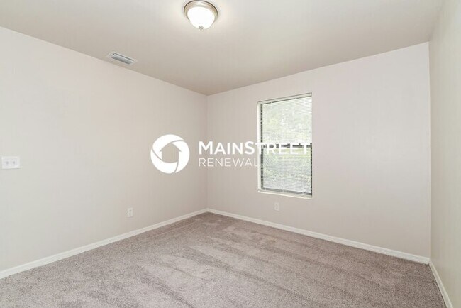 Building Photo - 4 Bedroom Pet-Friendly Home in Lehigh Acres, FL with Main Street Renewal