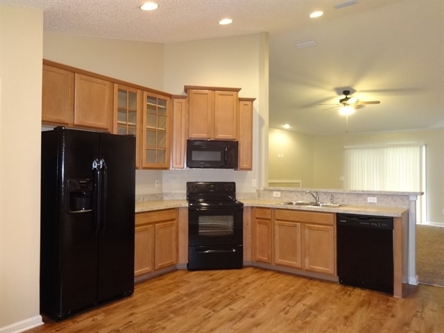 Building Photo - 6685 Southern Oaks Dr