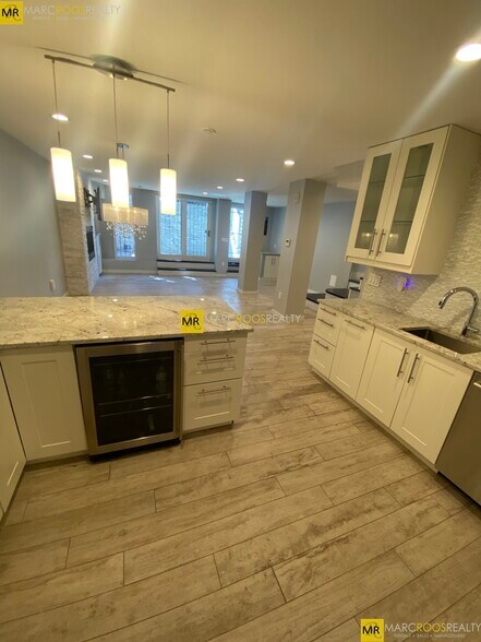 Building Photo - 416 Massachusetts Ave