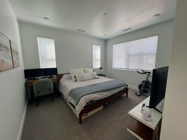 Building Photo - Experience Resort-Style Living in Desert Color!