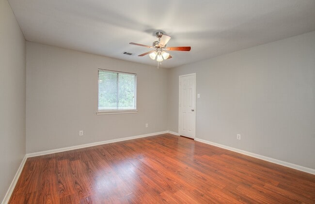 Building Photo - 14003 Cypress Falls Dr