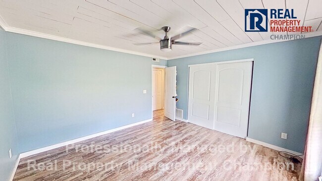 Building Photo - 4723 Waltmoor Rd