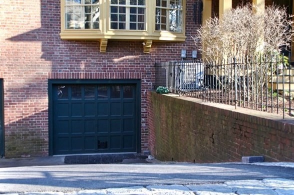 Building Photo - 34 Bates St