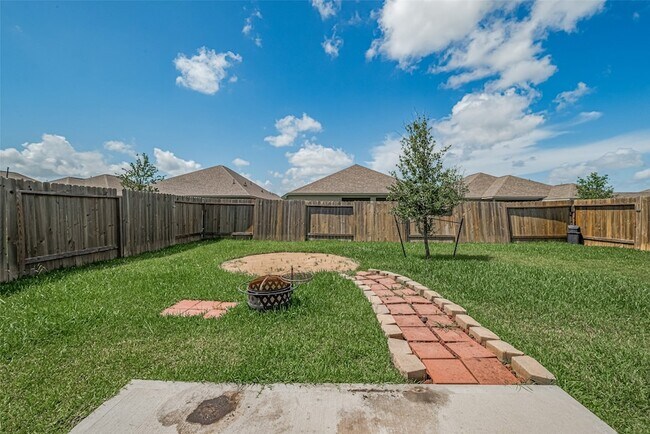 Building Photo - 5323 Vermilion Ct