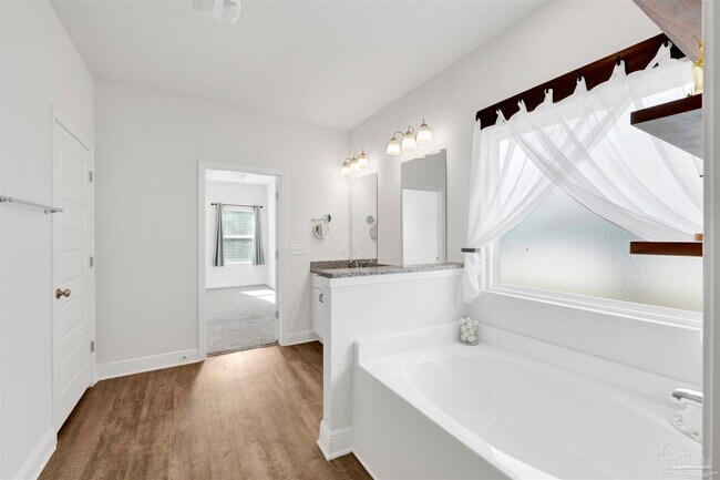 Building Photo - 7907 Majestic Cypress Dr