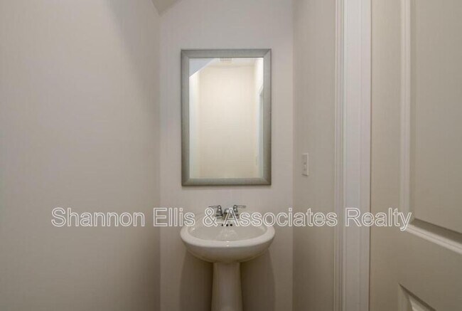 Building Photo - 2559 Adventure Wy