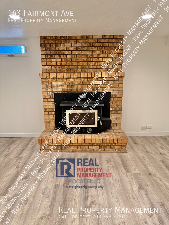 Building Photo - 163 Fairmont Ave