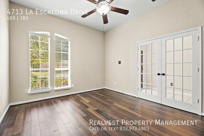 Building Photo - 4713 La Escalona Dr