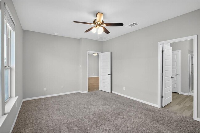 Building Photo - 183 Outlaw Dr