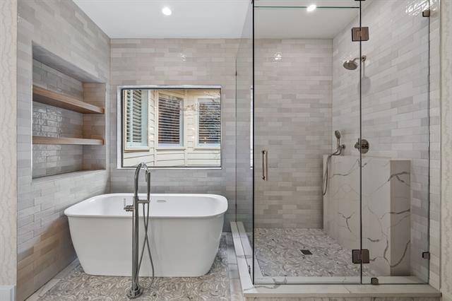 Building Photo - 4318 University Blvd