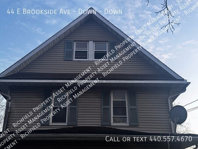 Building Photo - 44 E Brookside Ave