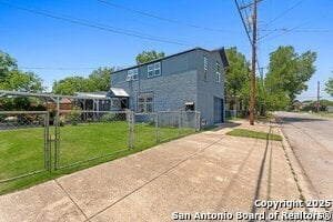 Building Photo - 2503 W Houston St