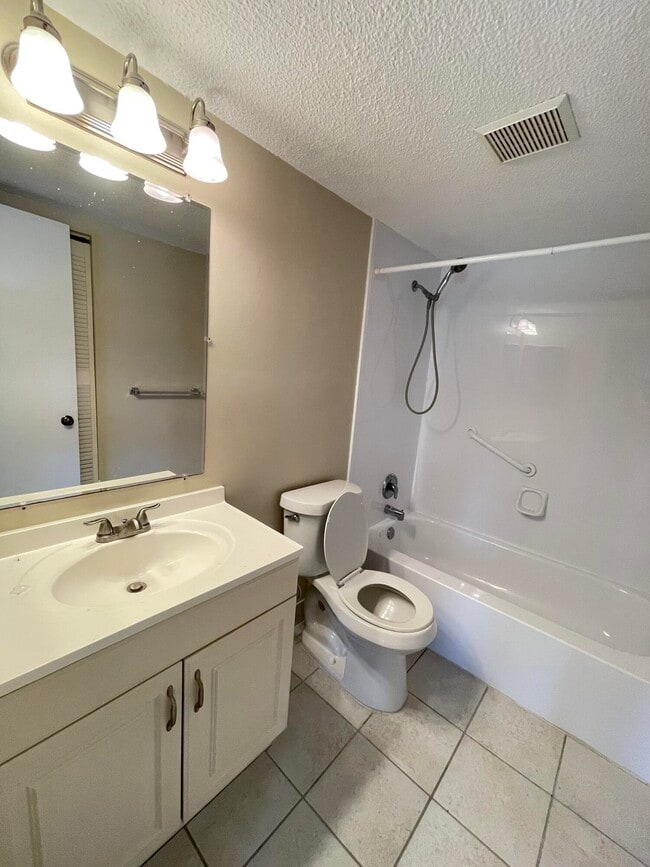 Building Photo - 4717 Sable Pine Cir