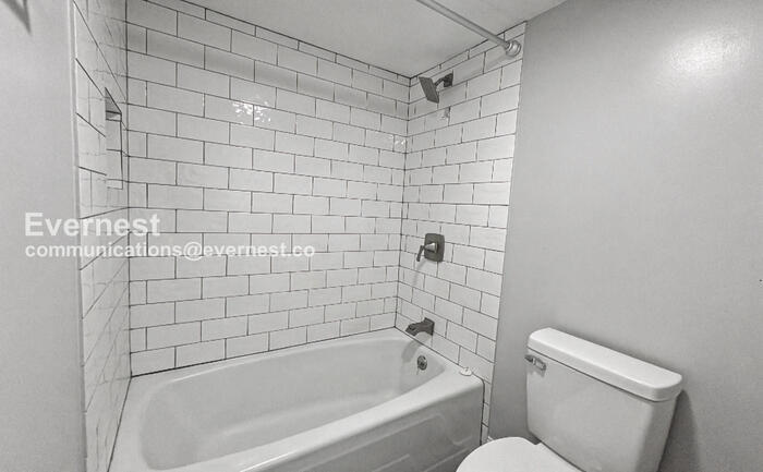 Building Photo - 2812 Georgetown Dr