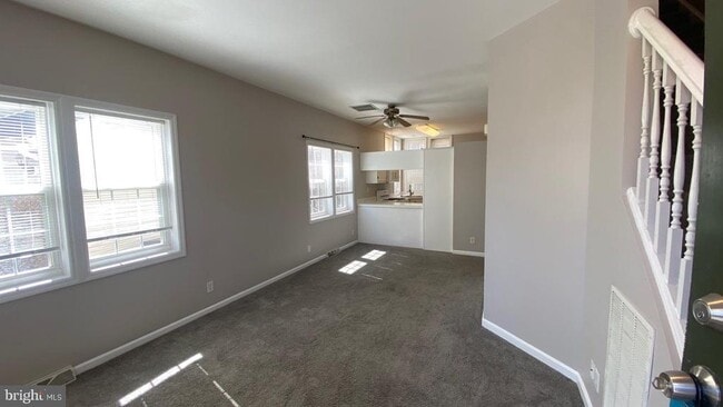 Building Photo - 7642 Bluff Point Ln