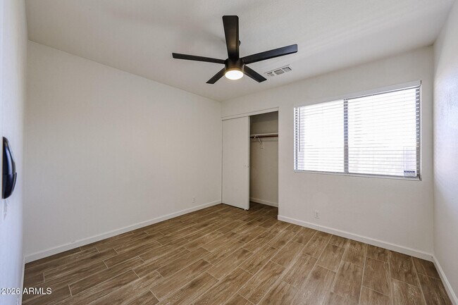 Building Photo - 4047 E Jojoba Rd