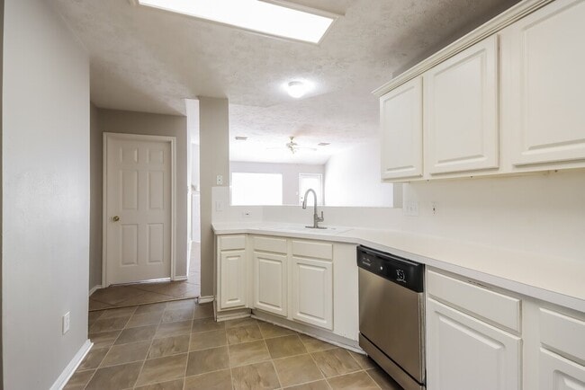 Building Photo - 5506 Timber Quail Dr