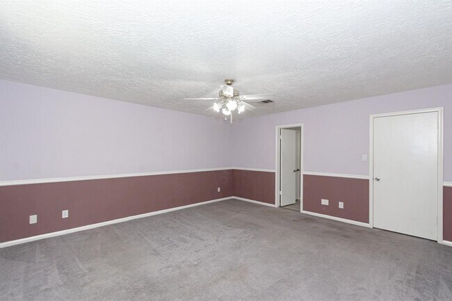Building Photo - 5414 Forest Timbers Dr