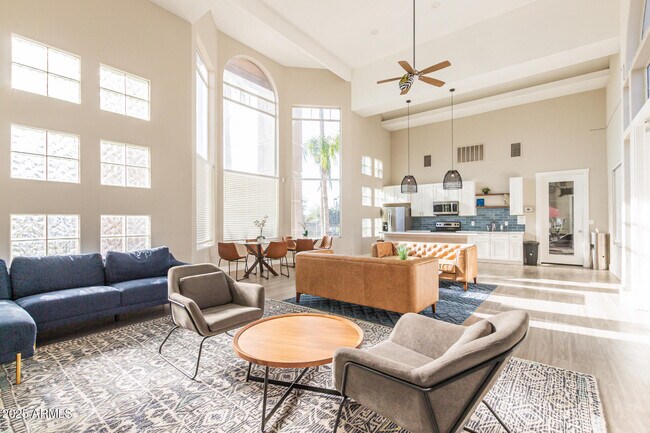 Building Photo - 17017 N 12th St