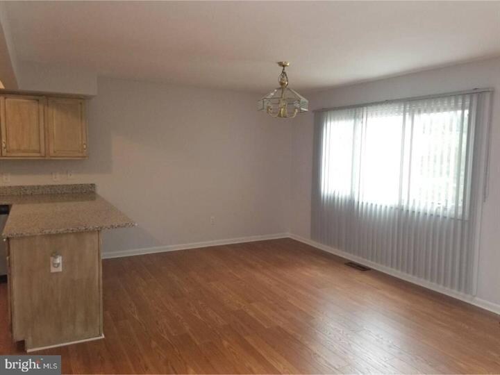 Building Photo - 89 Winterberry Ct