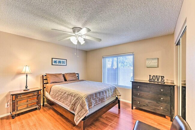 Building Photo - 602 North May-ID1385977P