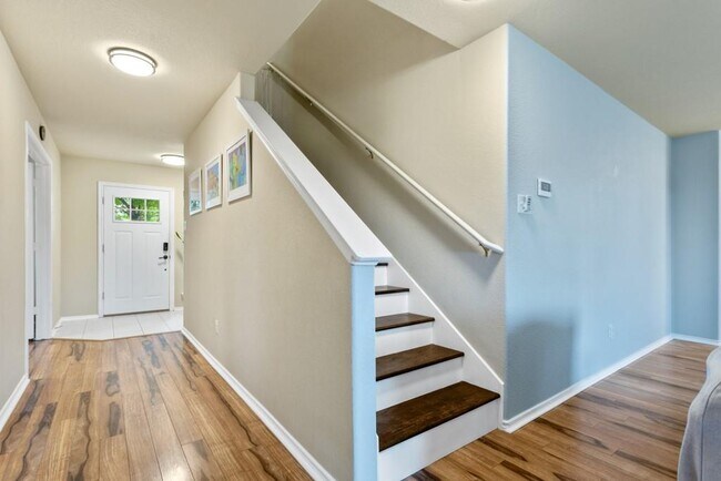 Building Photo - 340 Altamont St
