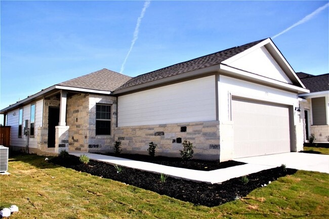 Building Photo - 152 Old Stagecoach Rd