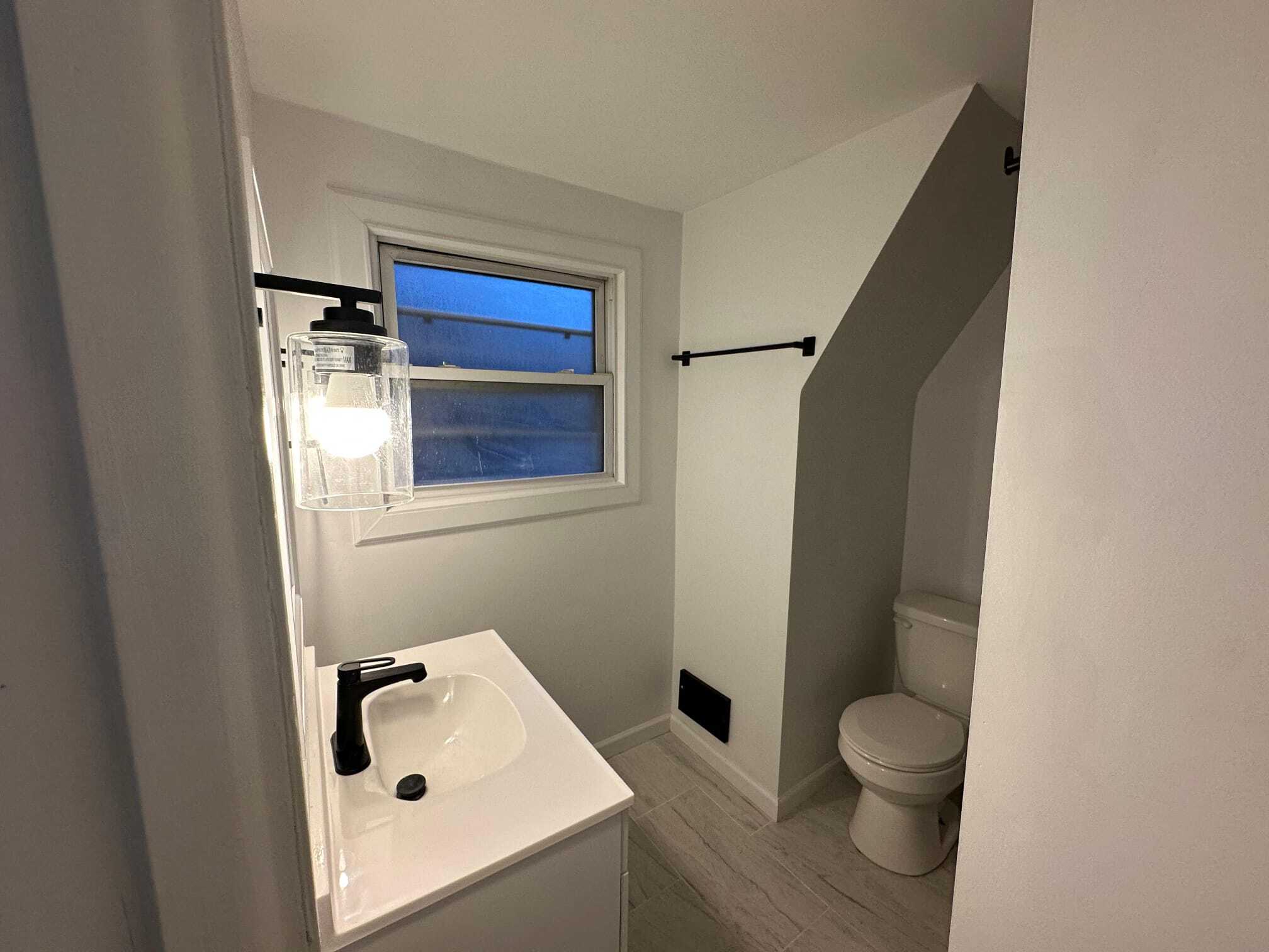 Building Photo - 2323 Patterson Ave