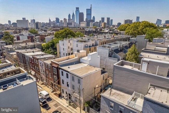 Building Photo - 840 Leland St