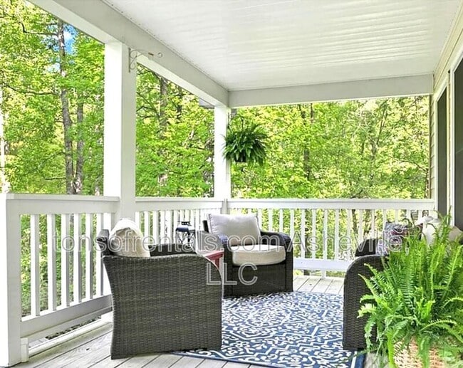 Building Photo - 28 Big Rock Rd