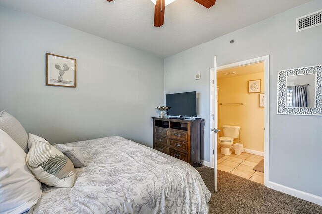 Building Photo - 104 Gulfside Ct