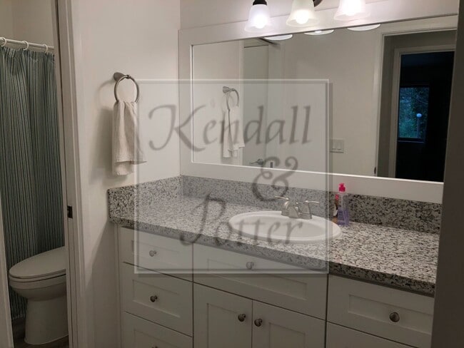 Building Photo - 2BD/1BA Condo in New Brighton Neighborhood