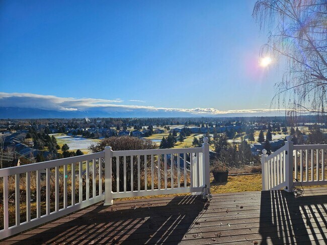 Building Photo - Kalispell Home with stunning mountain views