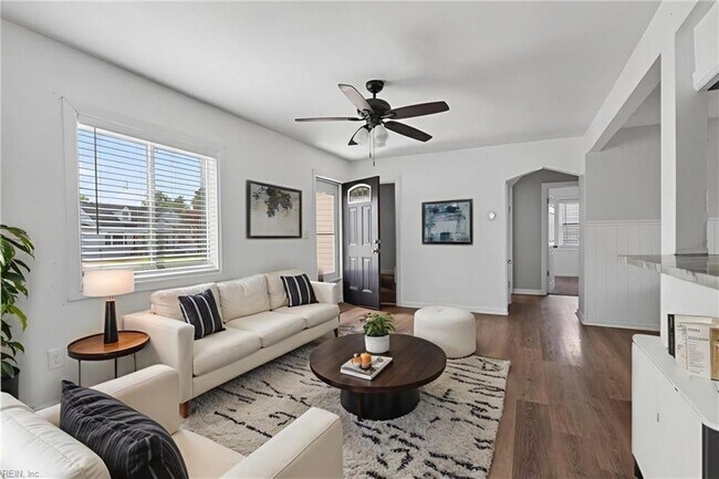 Building Photo - 8507 Chapin St