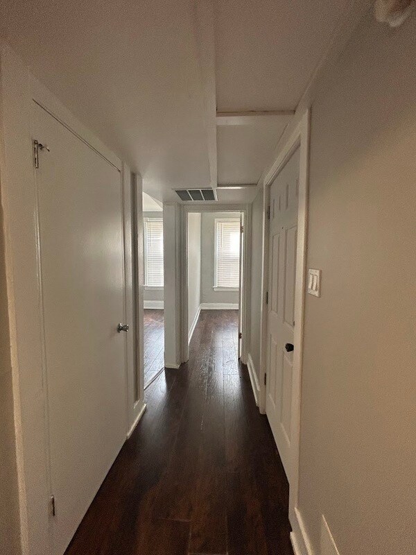 Building Photo - 11335 S Langley Ave